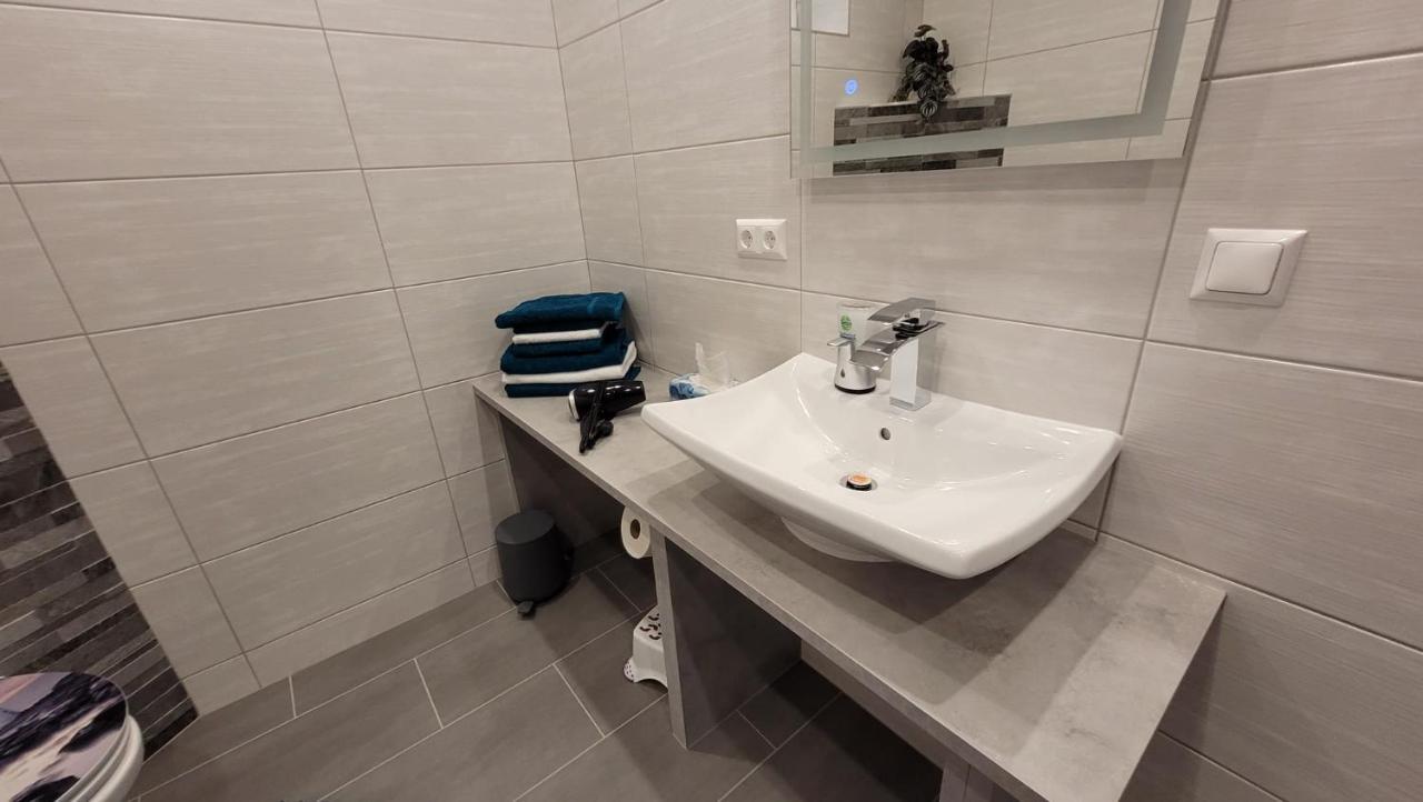 Ferienwohnung Albel Фельден-ам-Вёртер-Зе Экстерьер фото